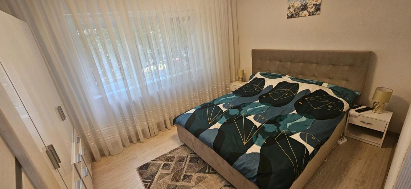 Apart Calugareni 9 Oradea Buitenkant foto